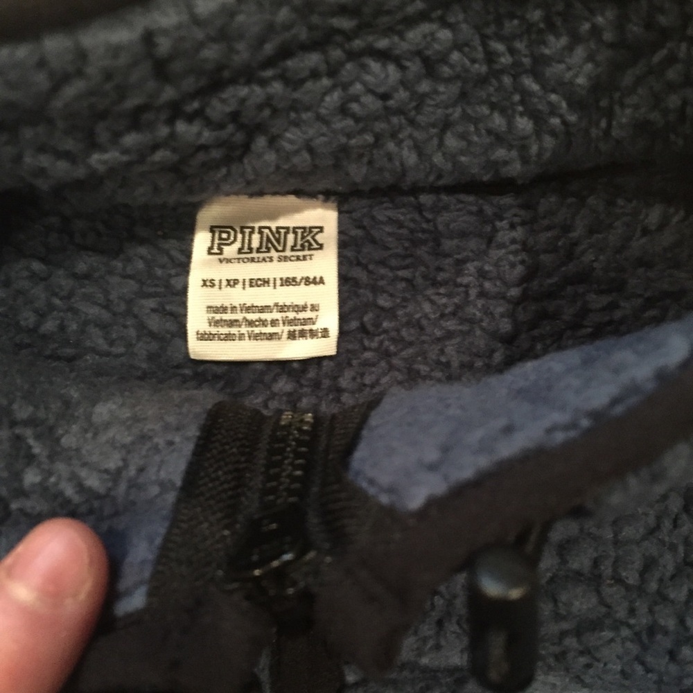VS PINK Sherpa fleece size XS blue and black - Picture 4 of 8